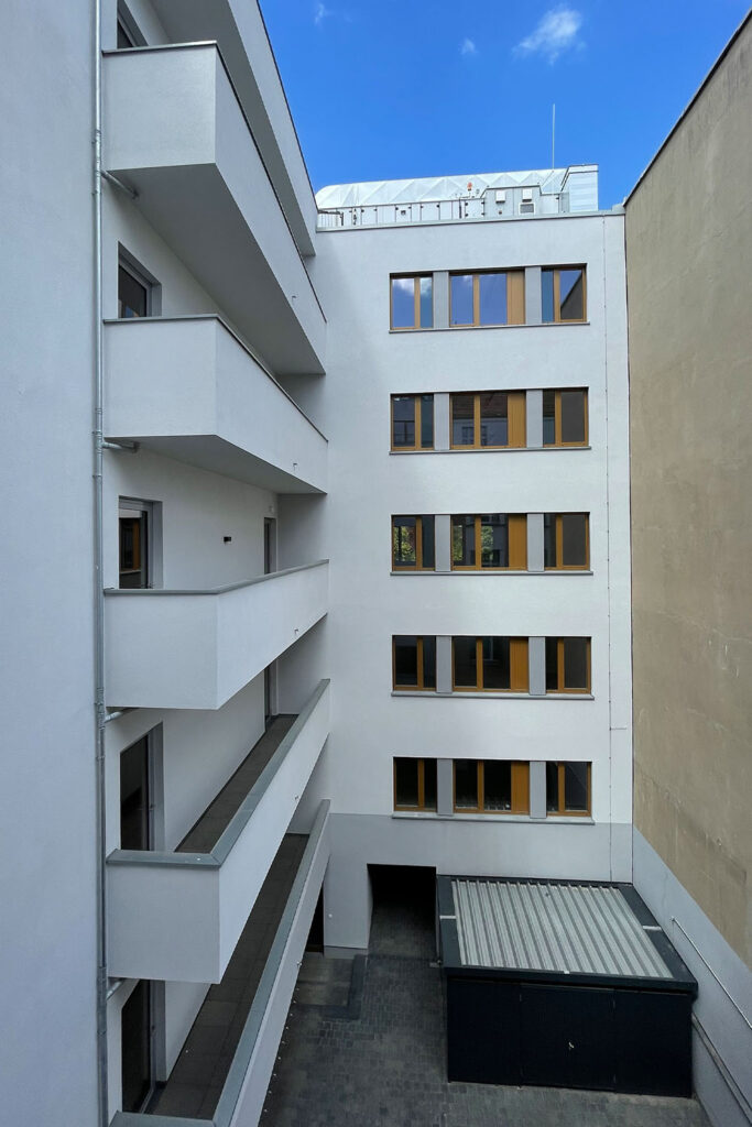 Rohbau-Projekt Berlin-Kreuzberg von Mastiok Bau - Innenhof